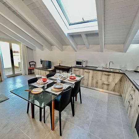 Апартаменти Prestigioso Attico A Passo Duomo By Revenue House Казале-Монферрато Екстер'єр фото